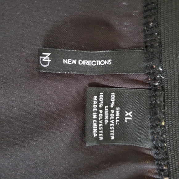 Ladies Skirt - Picture 3 of 3